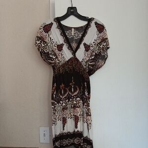 Xhilaration Black and Cream Maxi Dress